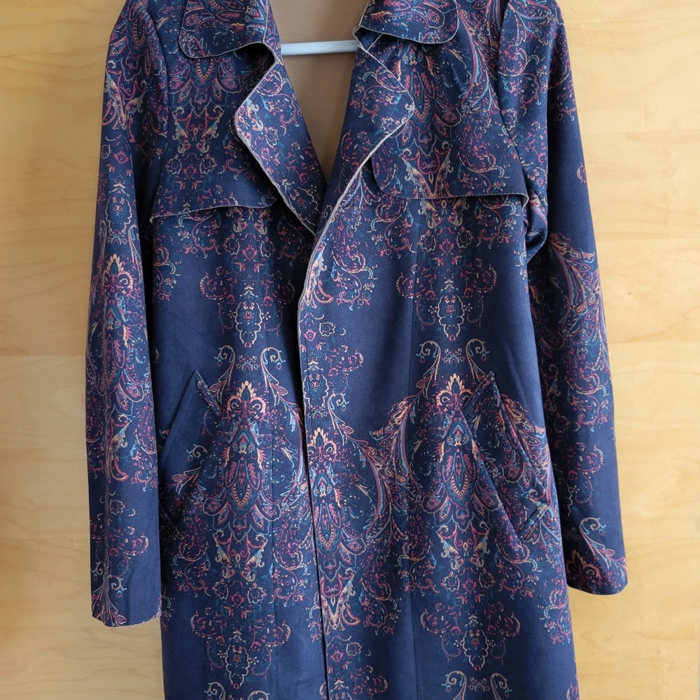 NEW! Solitaire Paisley Soft Trench Coat Sz-Small